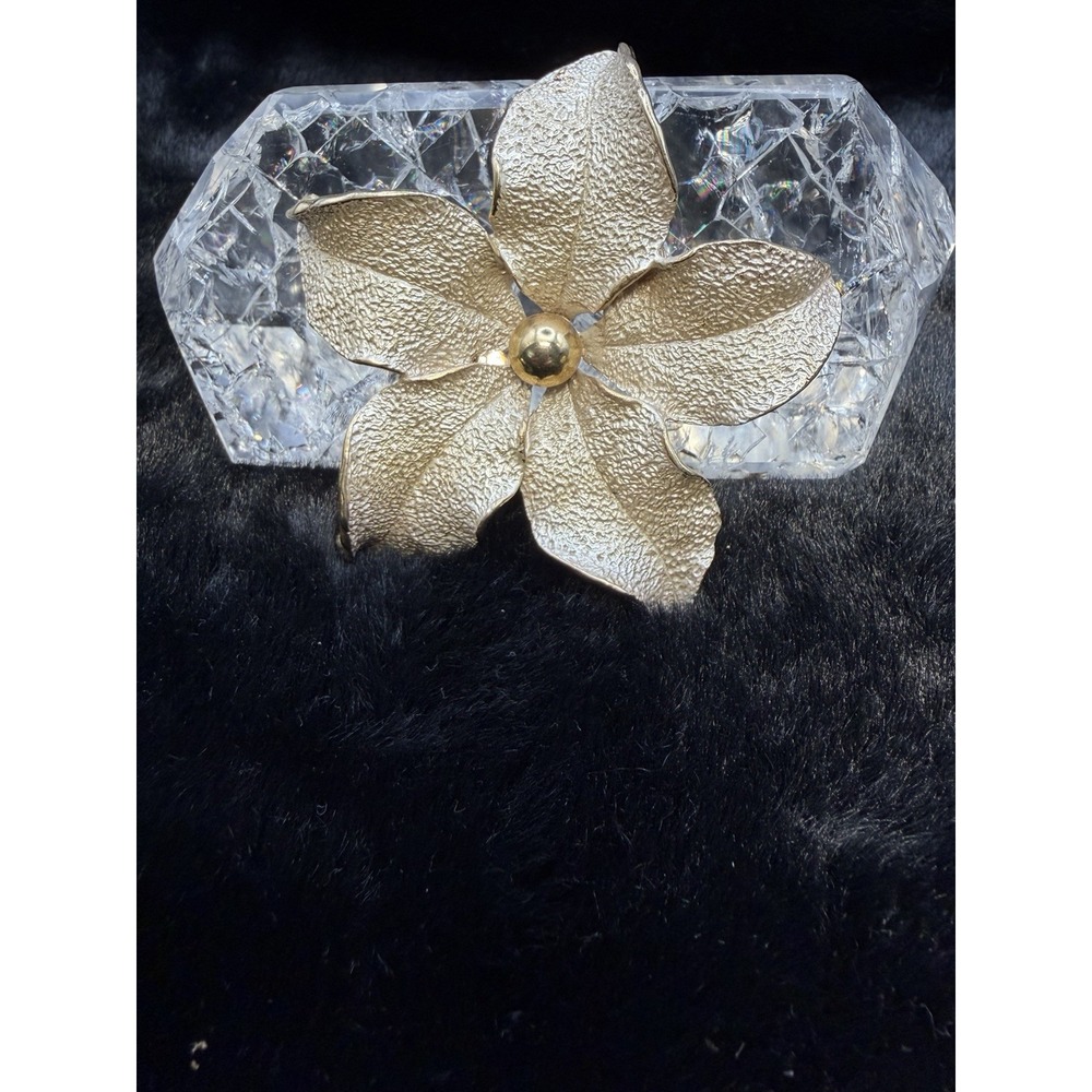 Vintage Gold Tone Flower Brooch Pin‎ Statement Jewelry 2.3/4 Inch